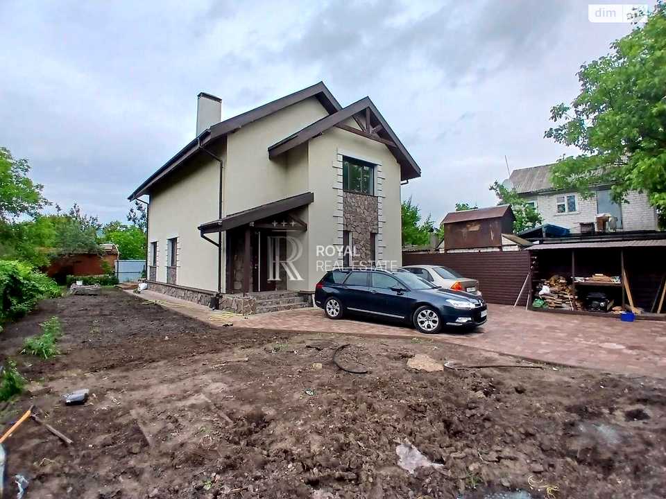 1869511007476632