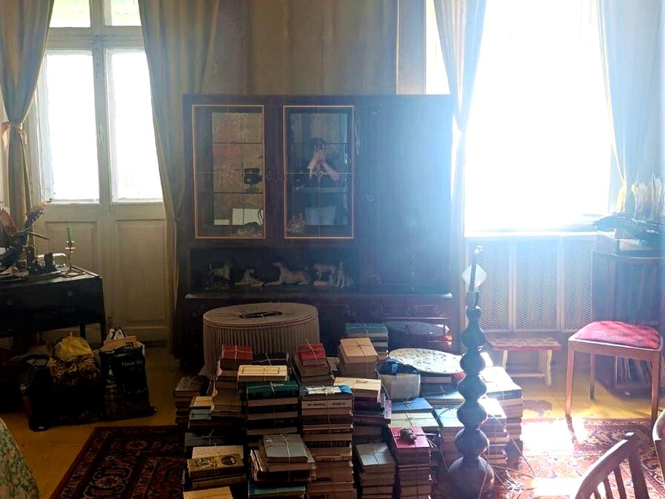1869511620914829