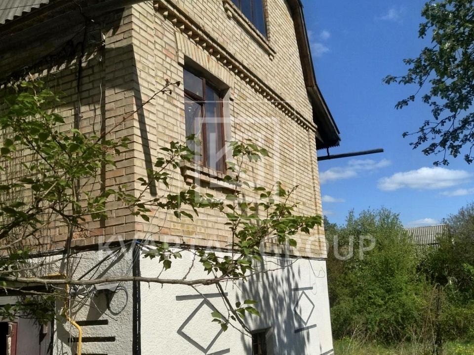 1869616666336619
