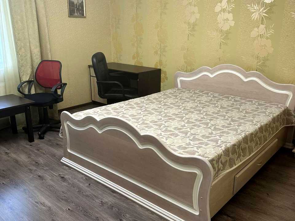 1869674098843480