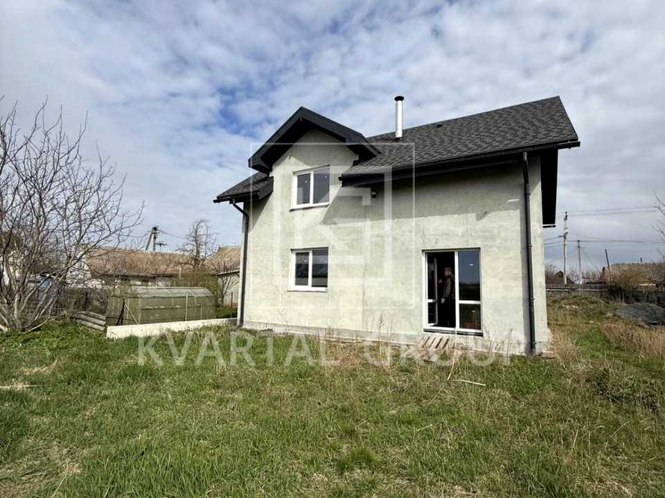 1869678102775682