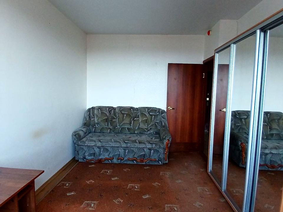 1870063776767766
