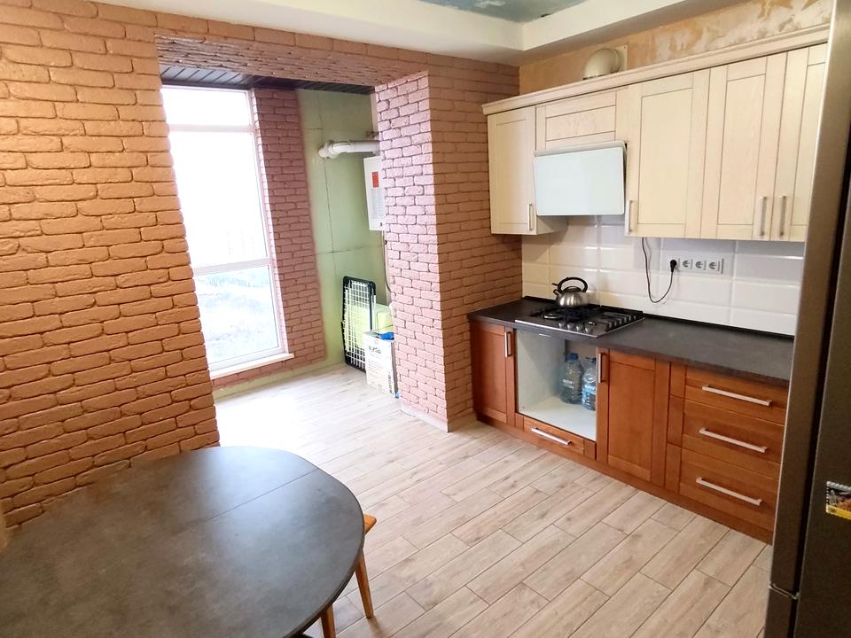 1870066639656299