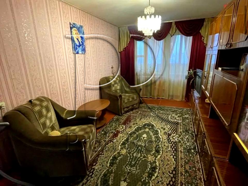 1870147084297040