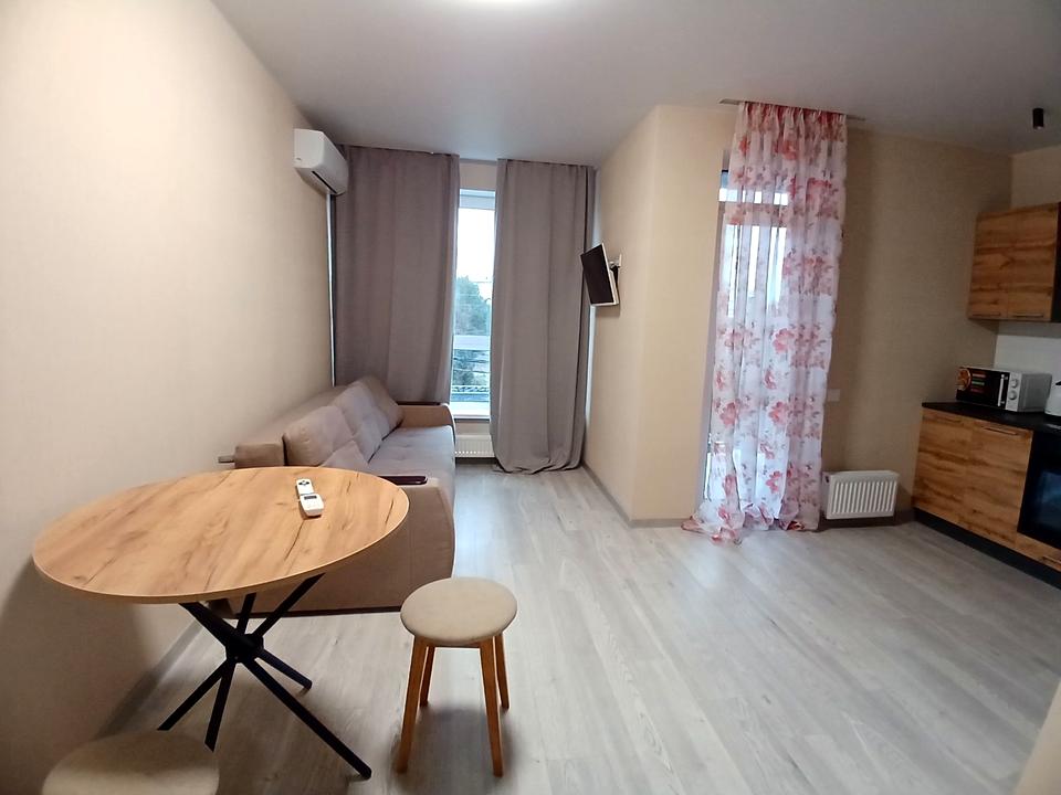 1870417610561303