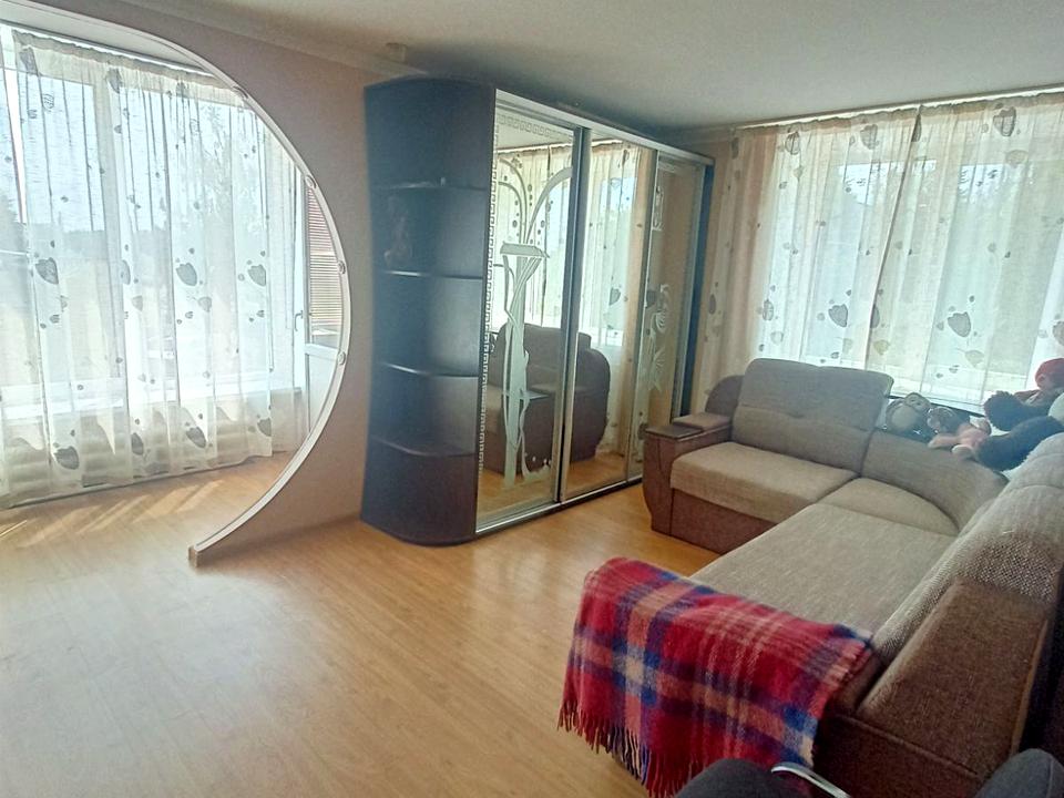 1870504938789333