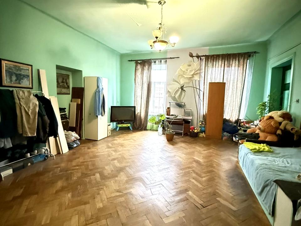1870586031987689
