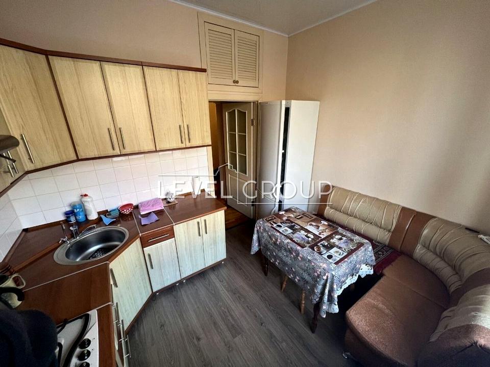 1870597476309117