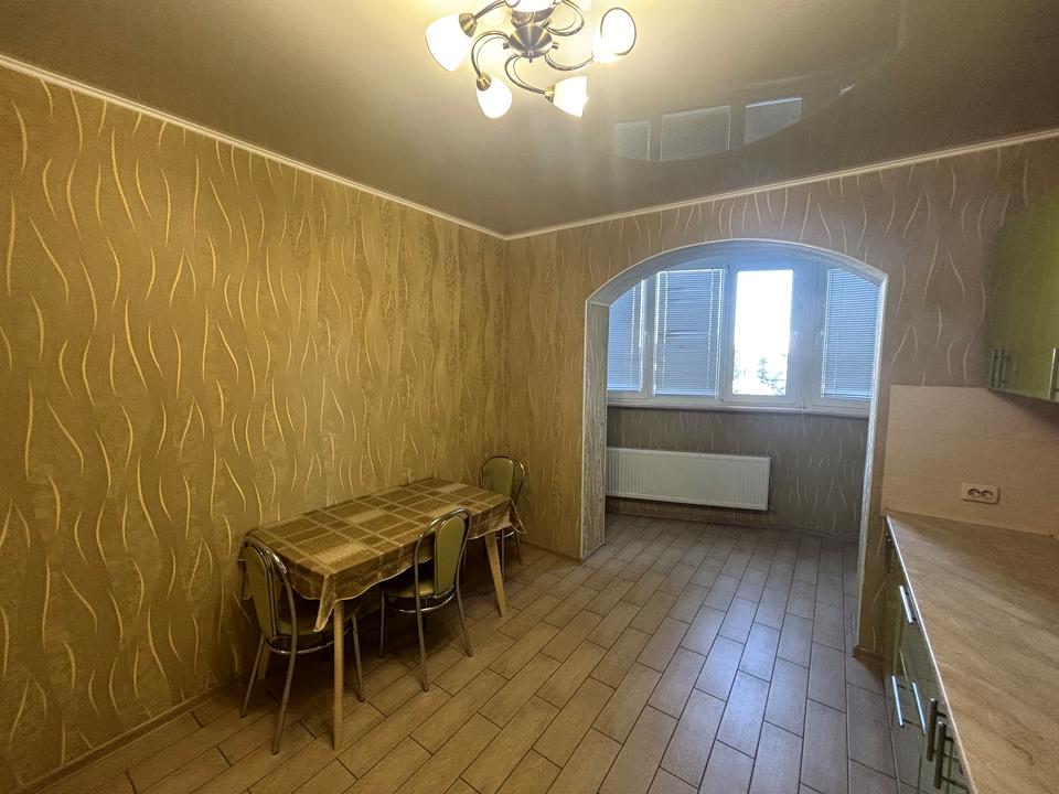 1870945041945776