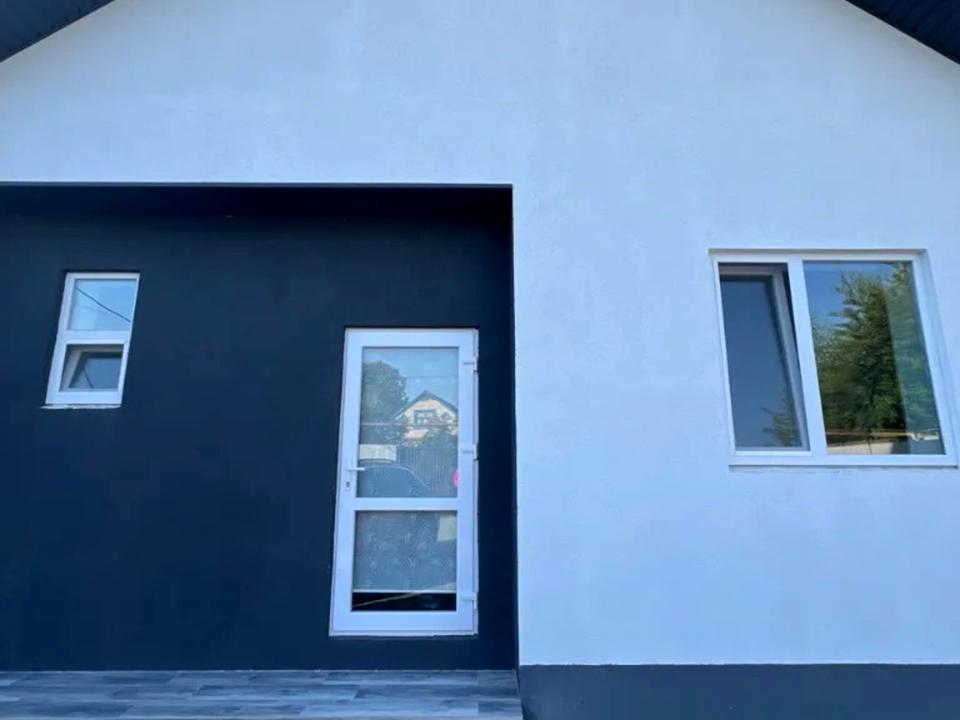 1870955433629100