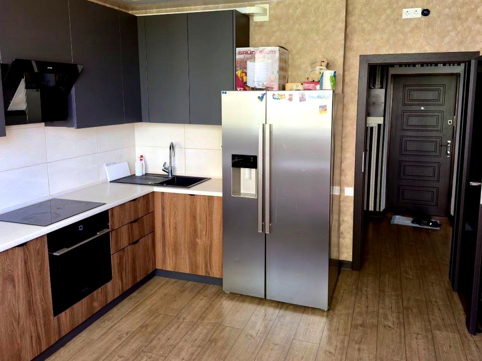 1870959779109742