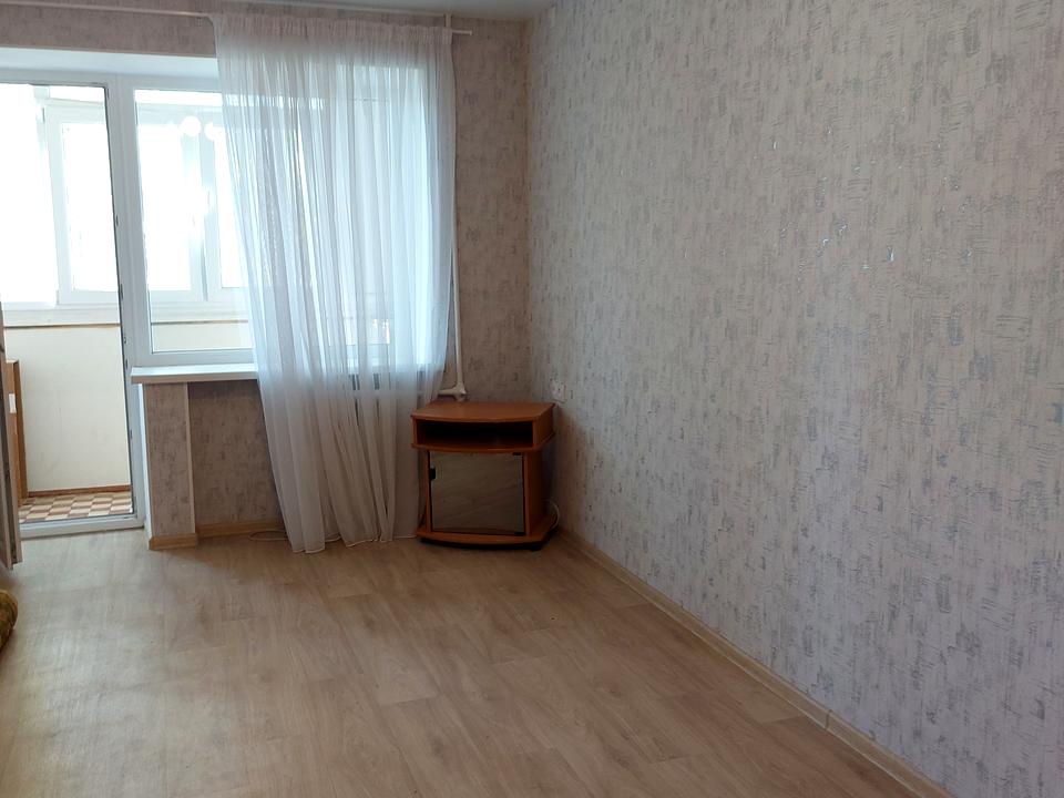 1871238008467235