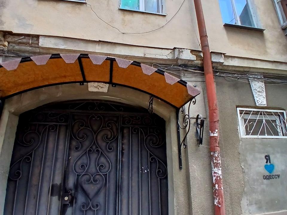 1871400766565648
