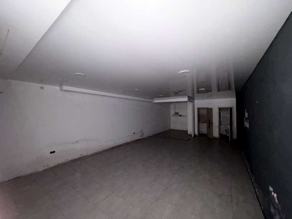 1871494374404357