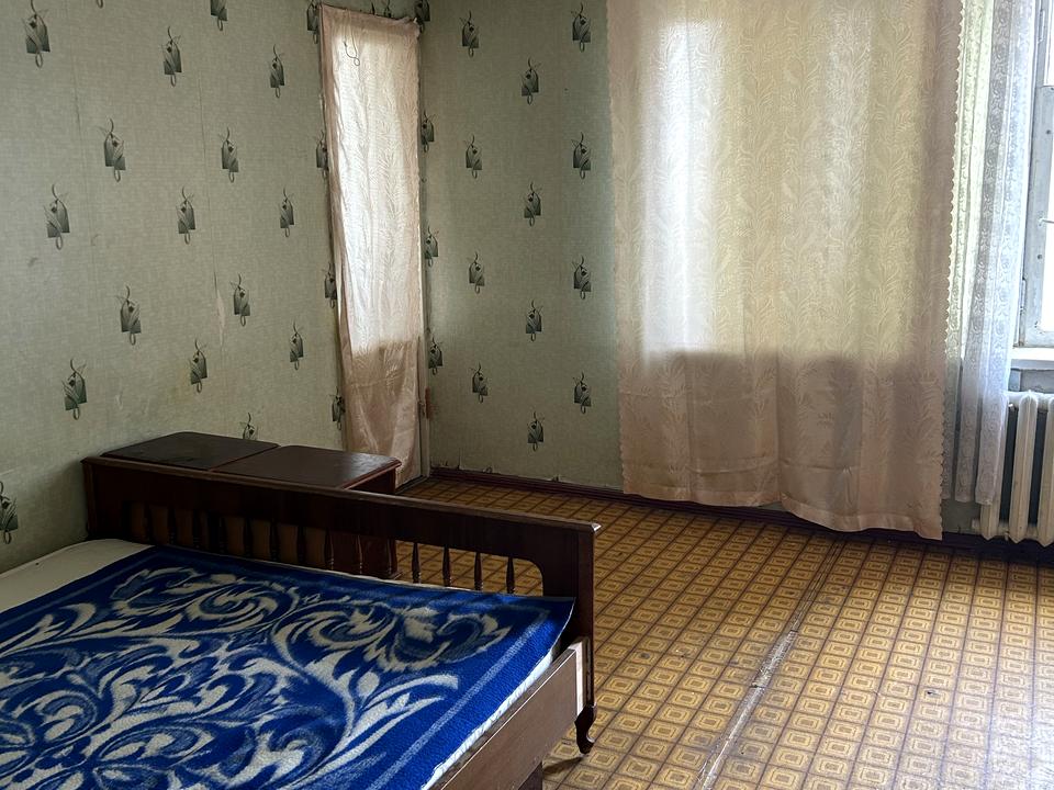 1871498812752313