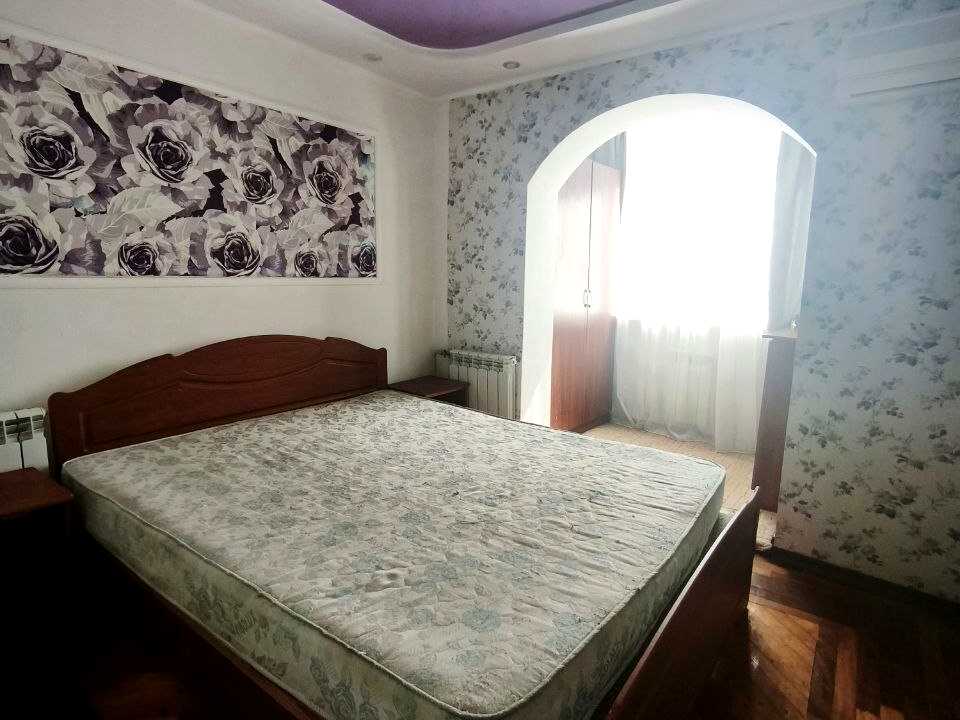 1871594173875867