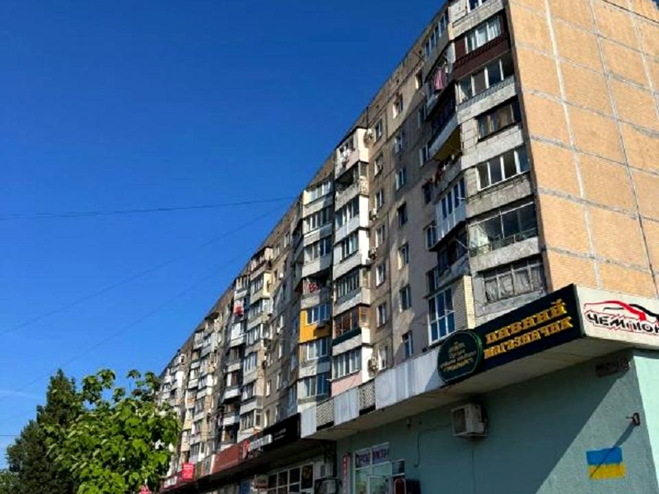 1871595978749054