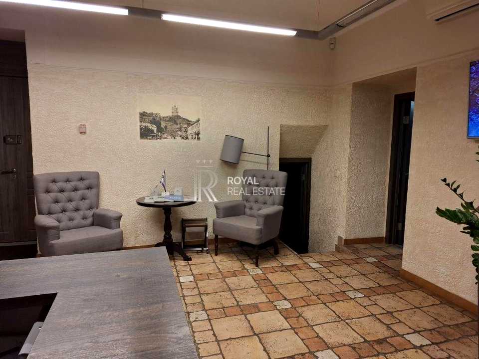 1871625605322080
