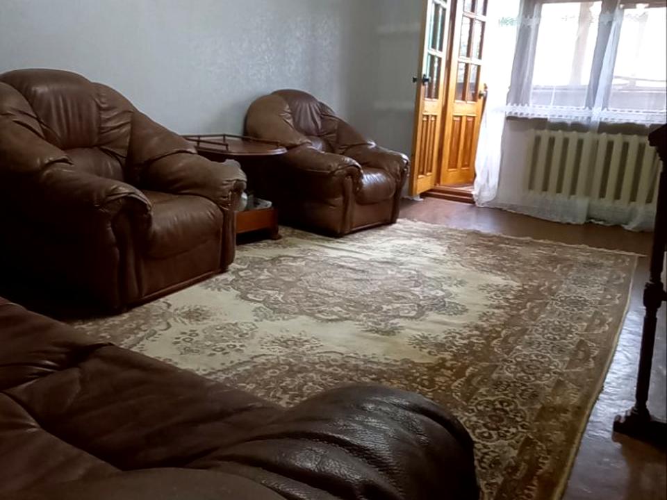 1871874218306157