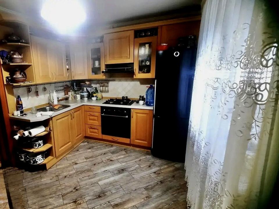 1871880929254440