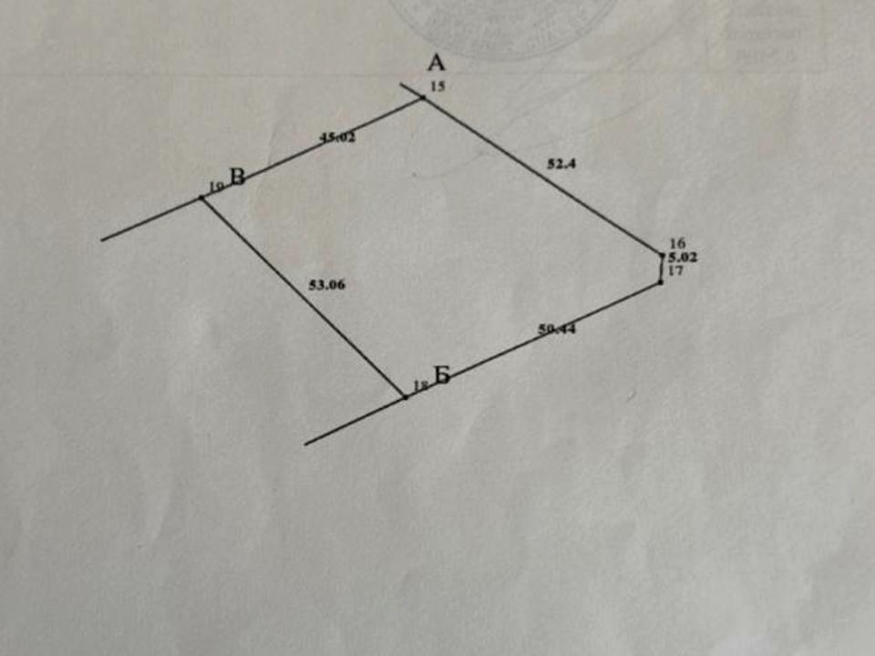 1871895658404404