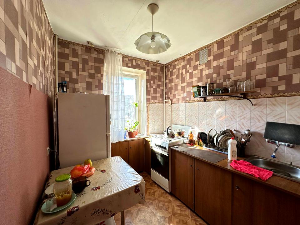 1871937083604715