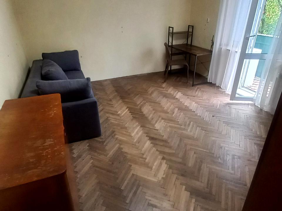 1871948825241695