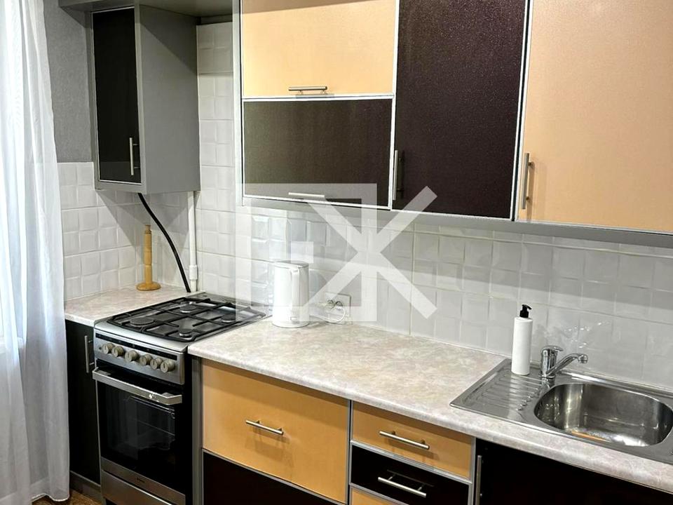1871959011905557