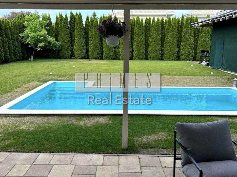1872035472642374