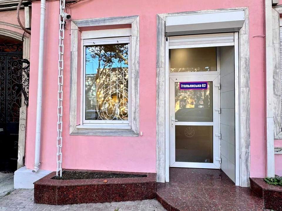 1872043641032904
