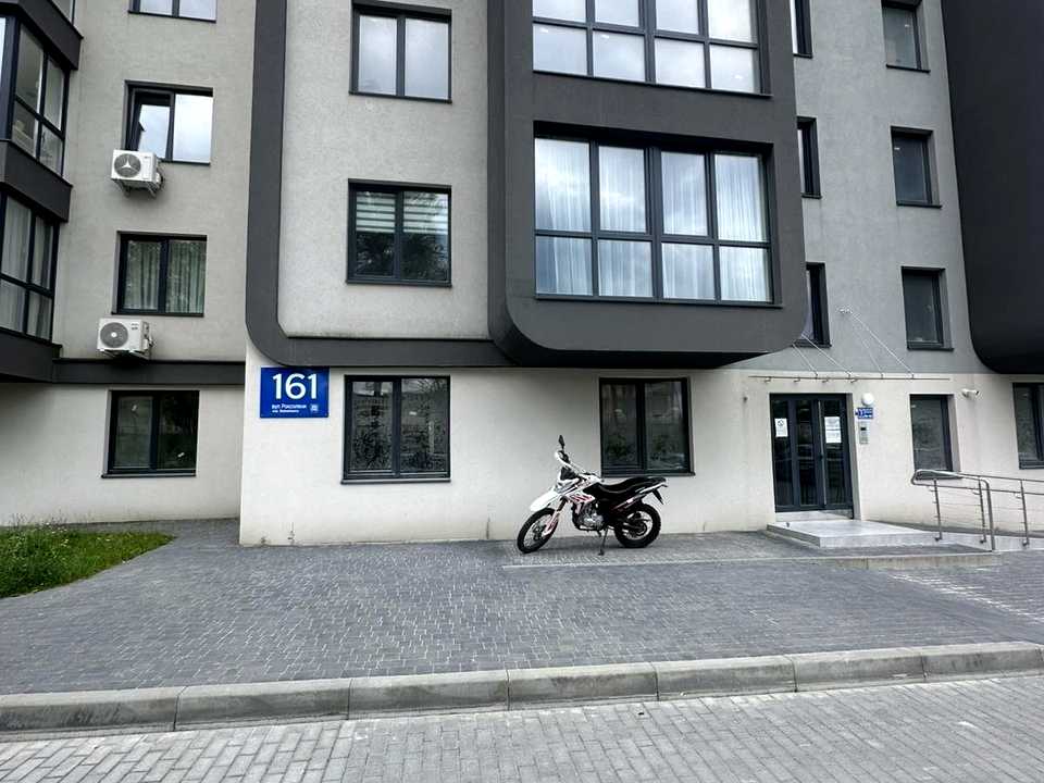 1872058845630111