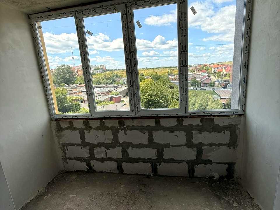 1872496425556413