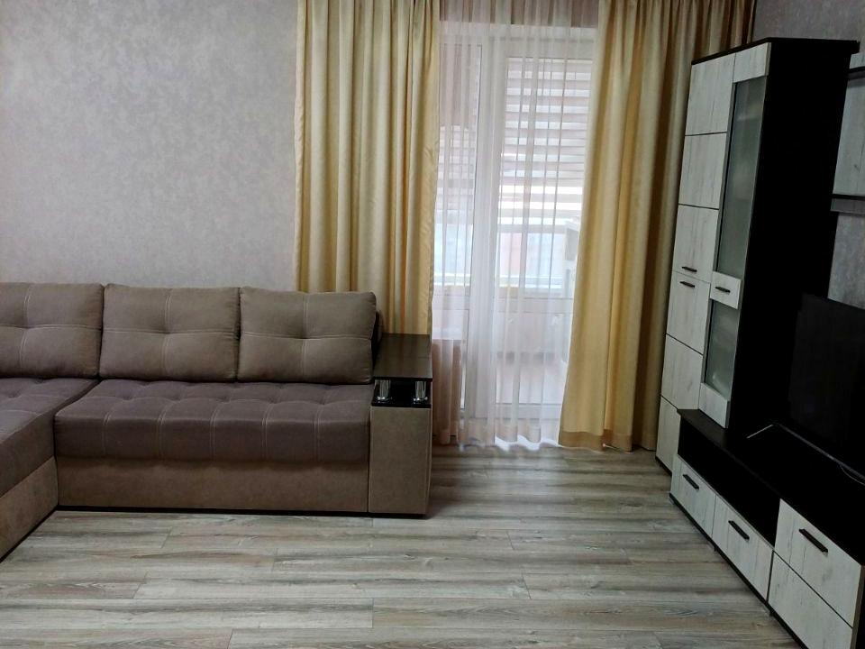 1872497538704229