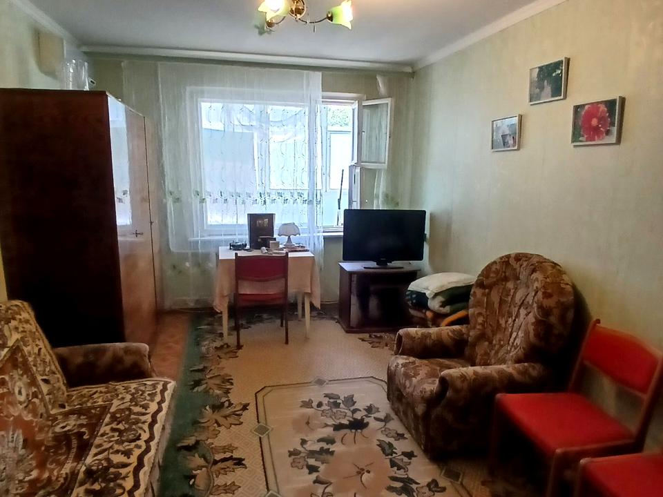 1872584666354145