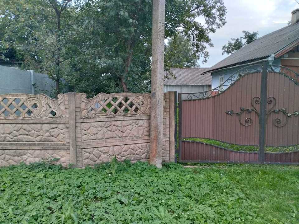 1872672833569896