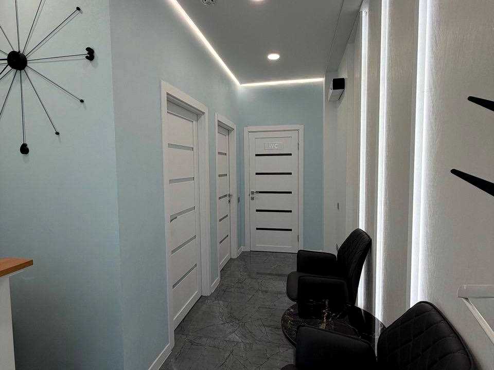 1872753872165660