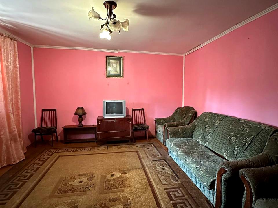 1872862220966019
