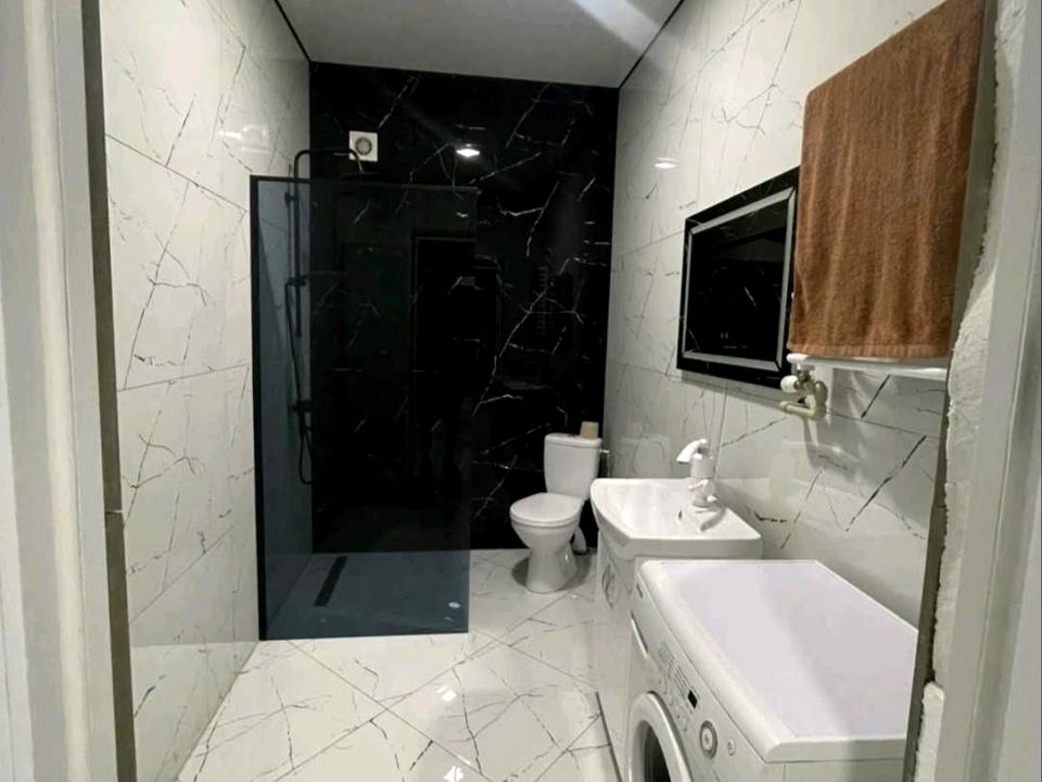 1872906516240526