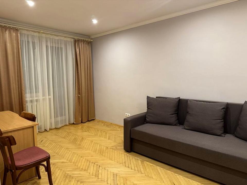 1872984690929679