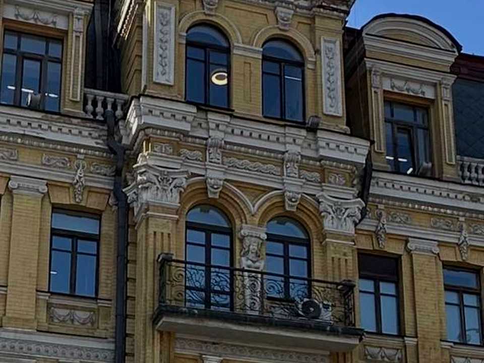 1873227416375483
