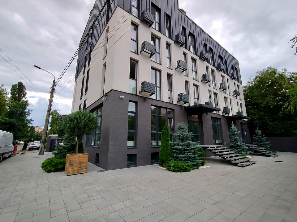 1873302404265725
