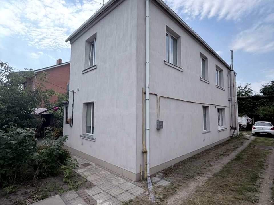 1873309621610374
