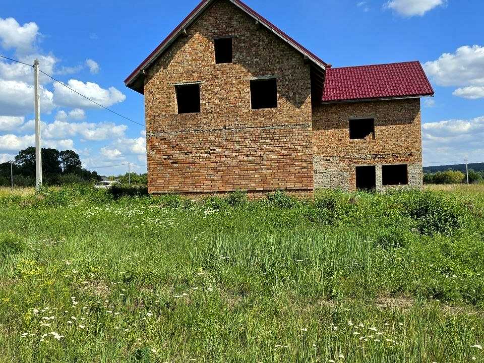 1873320259132328