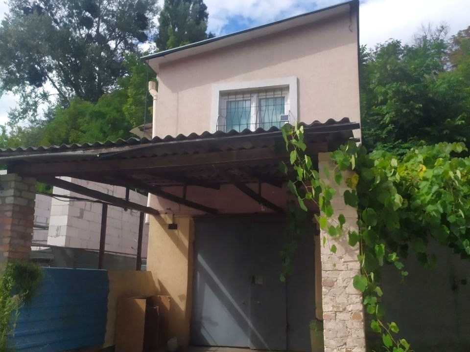 1873593697596942