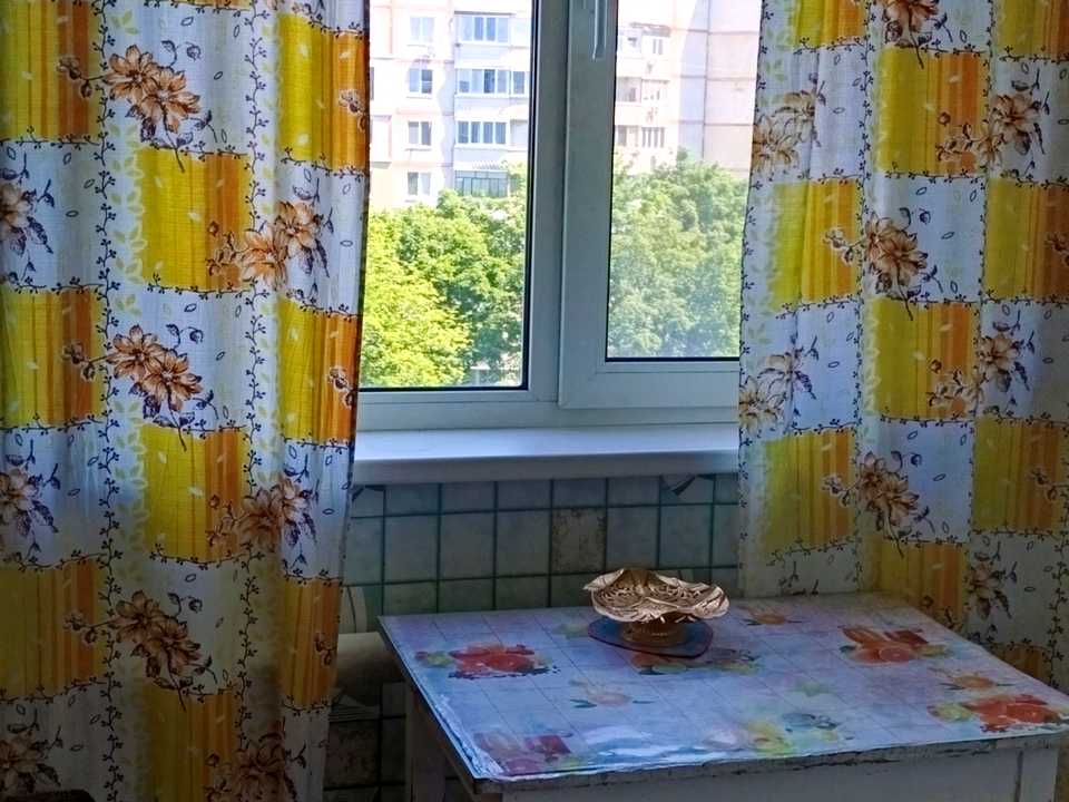 1873706274599328