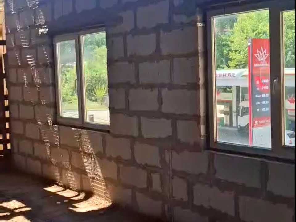 1873893714239057