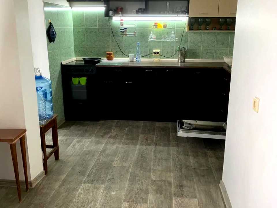 1873896793463349