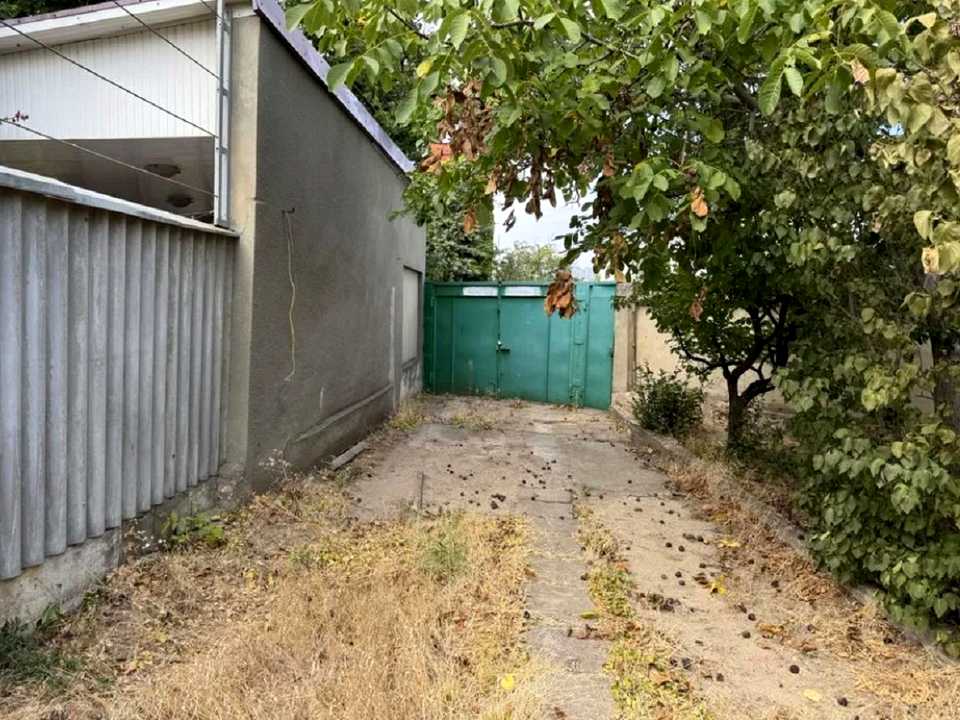 1873940969874656