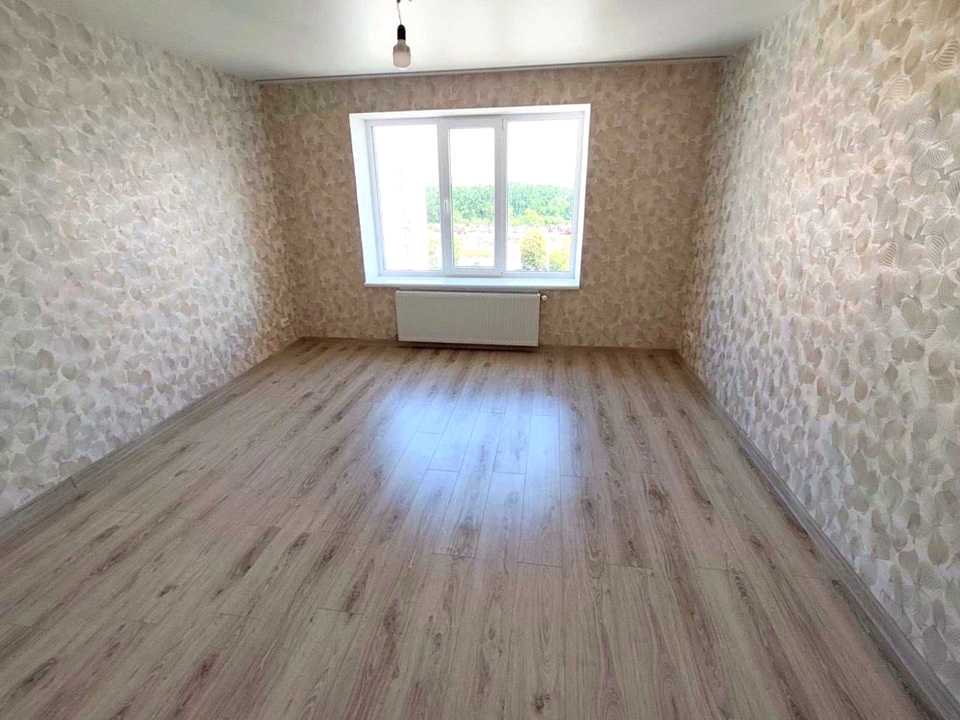 1873958735083032