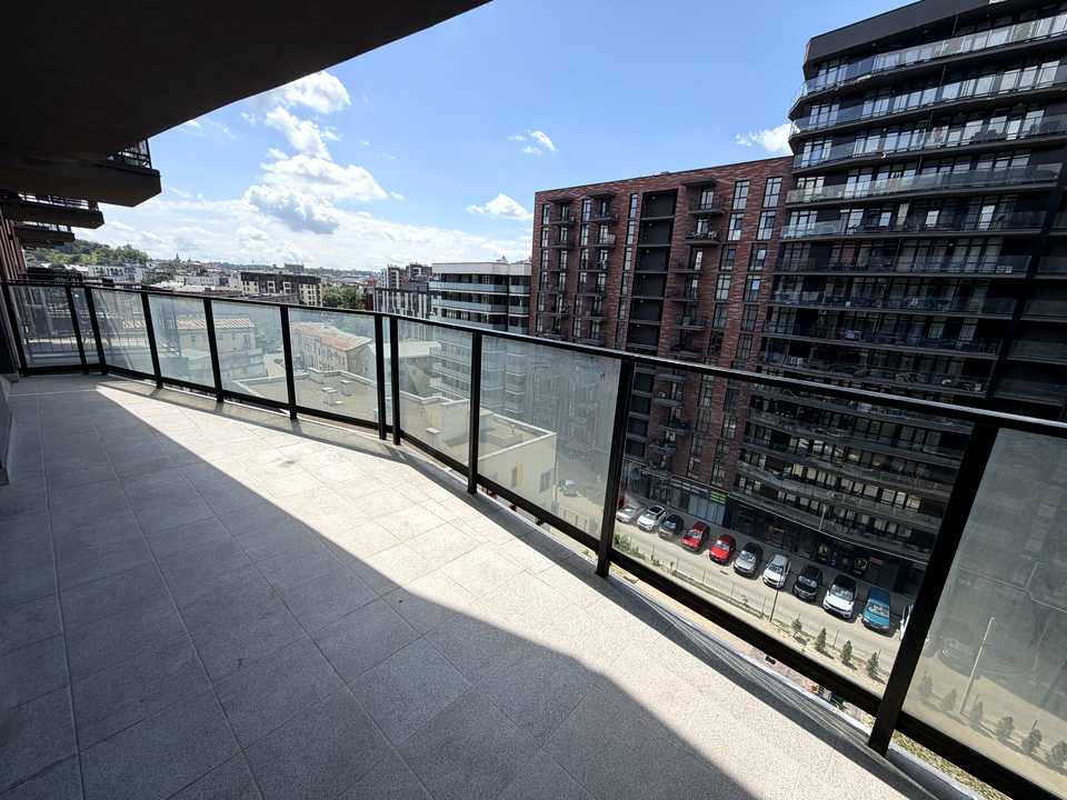 1874047914358608